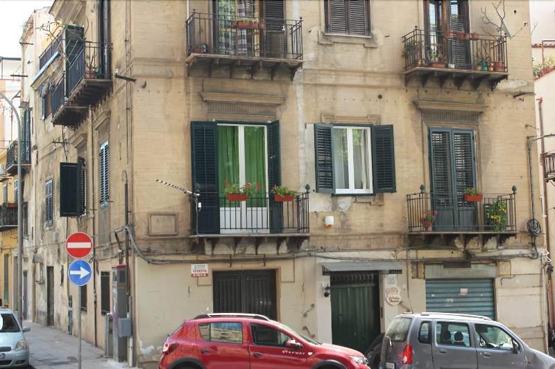 B&B "Al Bastione Normanno Palermo Eksteriør billede